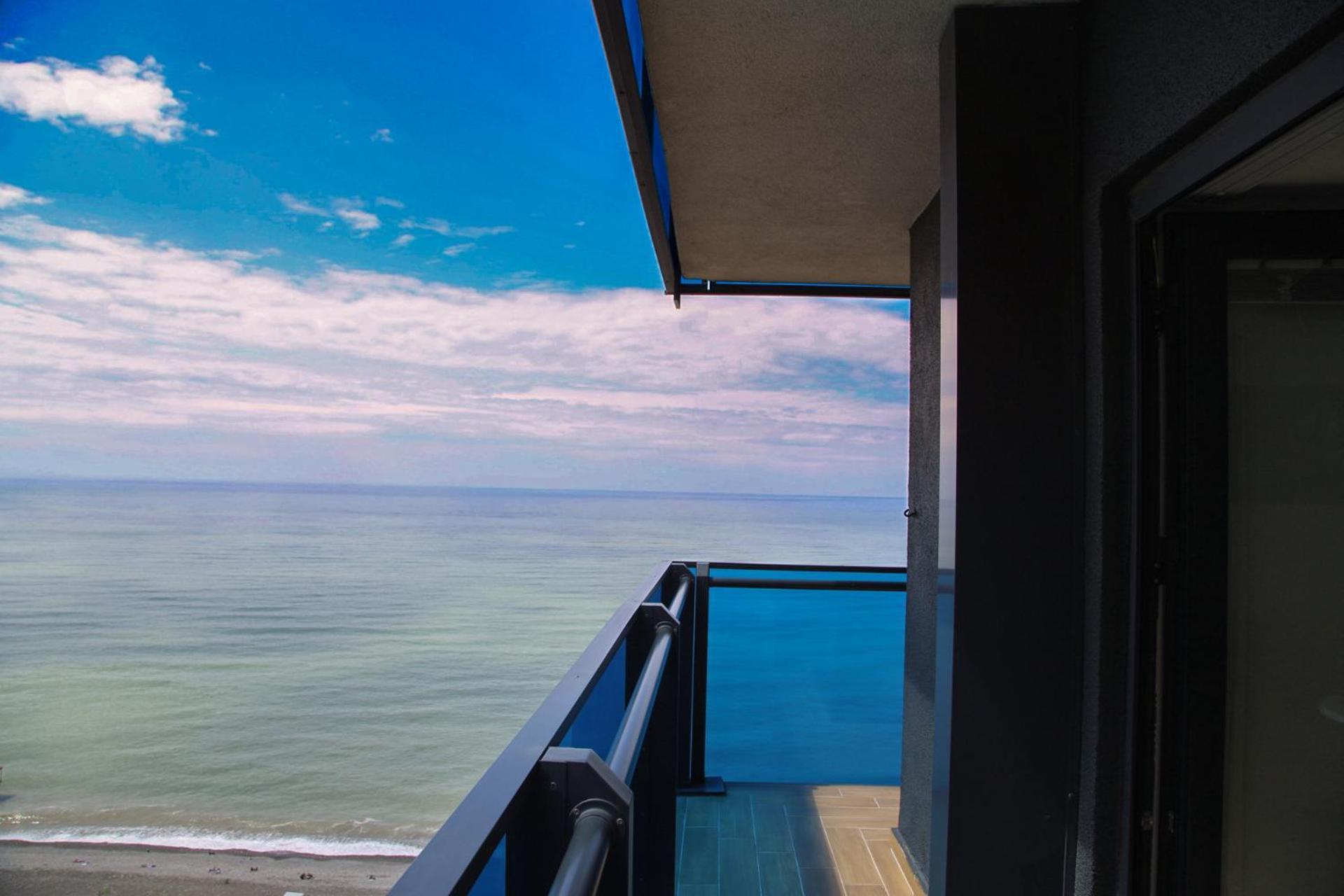 Deluxe Sea View Aparthotel&Batumi Beach Resort Exterior foto
